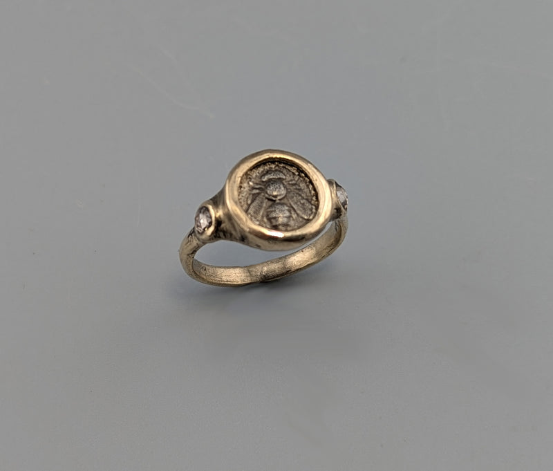 Ancient AR Diobol, Ephesus Bee, 14kt Gold Ring with Rose Cut Champagne Diamonds