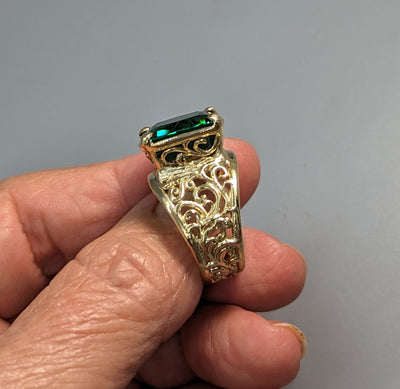 Very Fine Green Tourmaline, 14kt Wide Lacy Band