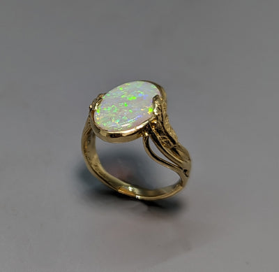 Andamooka opal, 14kt Gold Ring with Leaves