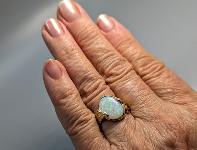 Andamooka opal, 14kt Gold Ring with Leaves