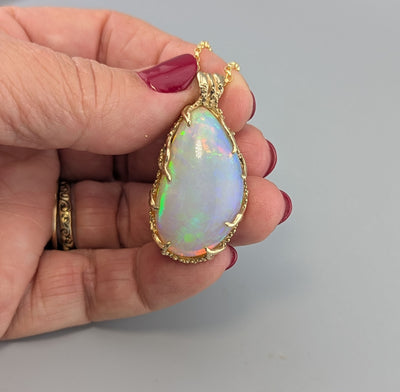 Ethiopian Opal, 14kt Gold Pendant