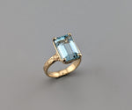 Aquamarine, 14kt Gold Ring