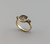 Ancient AR Diobol, Bee, 14kt Gold Ring with Emeralds