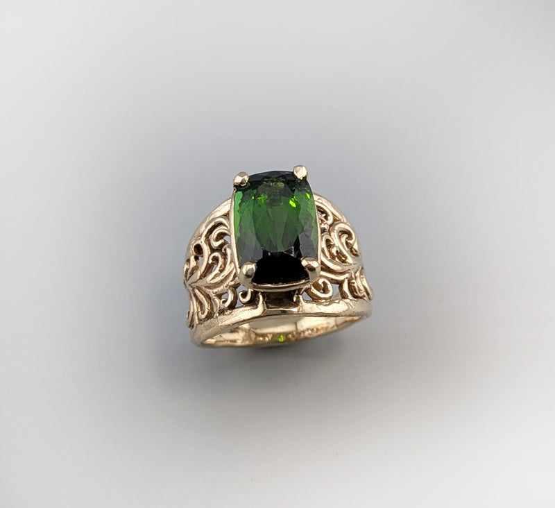 Fine Green Tourmaline, 14kt Gold Lacy Ring