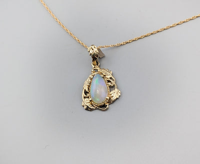 Ethiopian Opal, 14kt Gold Pendant