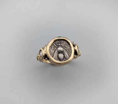 Bee, AR Diobol, 14kt Gold Ring with Rose Cut Diamonds